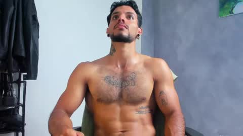 Juan Esteban online show from 05-15-26, 04:08