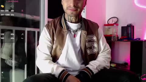 juancamilo66_ online show from 09-23-25, 03:09