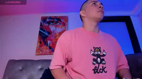 Snapshot of juandiamonds chatting on 02-09-25, 12:30 Juan David online show from 02-09-25, 12:30