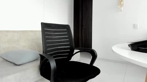 Juan Diego Uribe online show from 09-10-25, 11:10