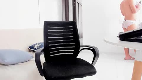 Juan Diego Uribe online show from 10-07-25, 09:12