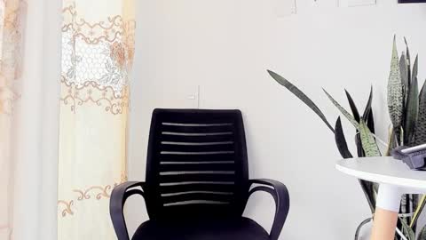 Juan Diego Uribe online show from 12-03-25, 07:01