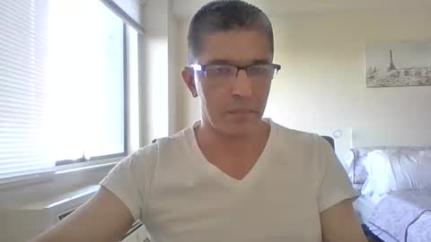 juanearth1 online show from 06-08-26, 10:43