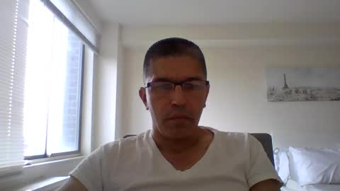 juanearth1 online show from 06-26-26, 09:41