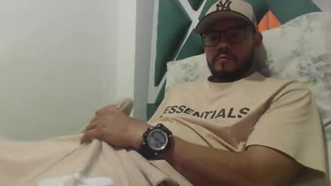 juanfe_style online show from 12-05-25, 03:48