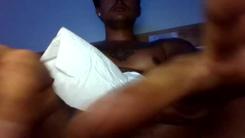 Snapshot of juangsnow chatting on 07-28-26, 11:15 Juan Gabriel online show from 07-28-26, 11:15