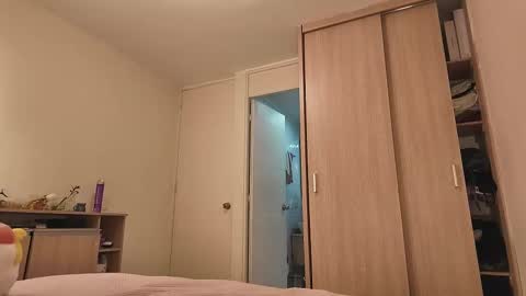 Snapshot of juanilla99 chatting on 10-20-25, 03:51 juanilla99 online show from 10-20-25, 03:51