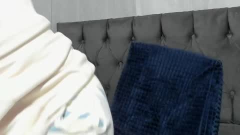 juanita online show from 02-02-25, 01:34