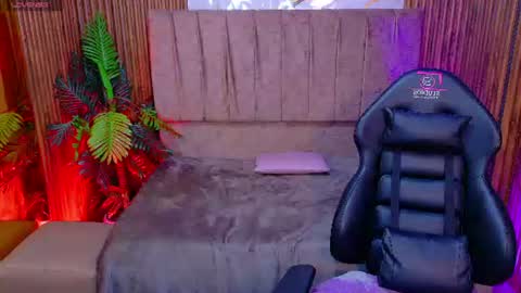 JUANITA online show from 06-11-26, 11:41