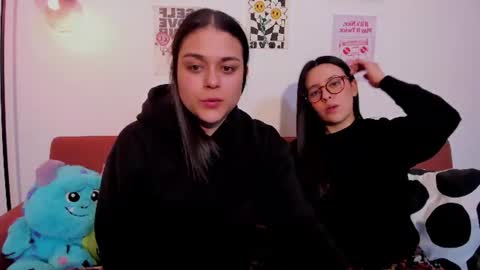 juanitaaa_ online show from 06-12-26, 06:01