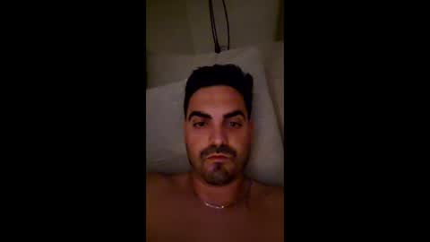 Snapshot of juanji88 chatting on 05-18-26, 01:35 juanji88 online show from 05-18-26, 01:35