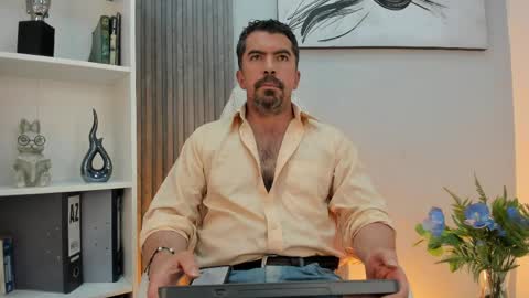 Juan k online show from 06-03-26, 01:08