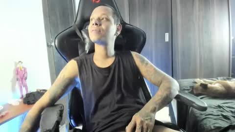 juanpt69 online show from 12-11-24, 07:09