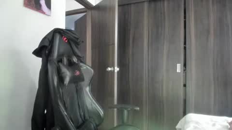 juanpt69 online show from 12-22-24, 11:44