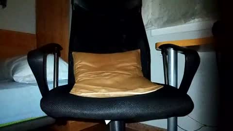 Snapshot of juanrashy chatting on 06-20-26, 02:36 Juanra online show from 06-20-26, 02:36