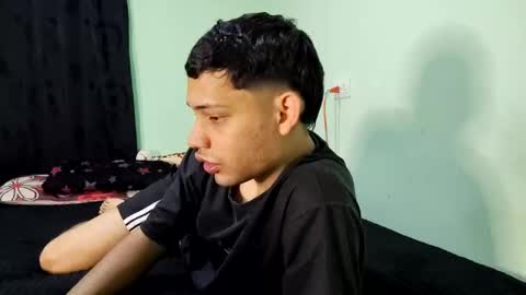 juansuarez204 online show from 02-06-25, 03:16