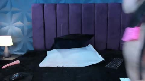 Snapshot of judy_campbell chatting on 10-02-25, 07:21 judy_campbell online show from 10-02-25, 07:21