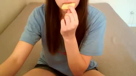 JuiceTalia online show from 10-26-25, 08:42