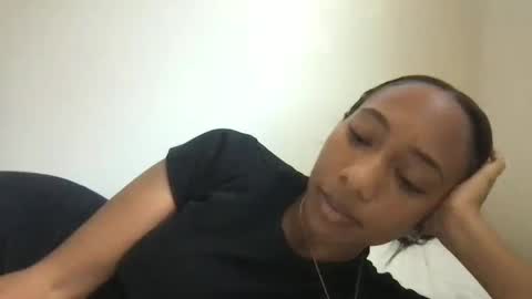 Snapshot of juicijazzi chatting on 10-10-25, 10:09 juicijazzi online show from 10-10-25, 10:09