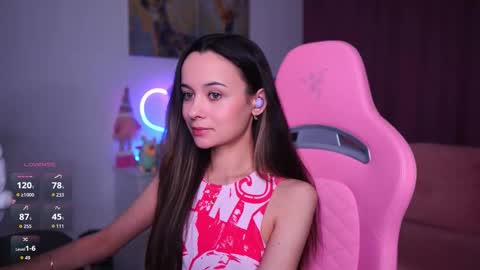 Snapshot of juicy___angel chatting on 02-16-26, 01:18 Angelina online show from 02-16-26, 01:18