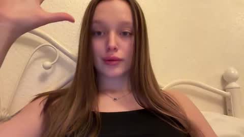 Snapshot of juicy_angels chatting on 12-05-25, 07:32 alexa online show from 12-05-25, 07:32