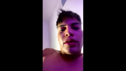 Snapshot of juicy_boy22 chatting on 12-02-24, 07:14 Miguel online show from 12-02-24, 07:14