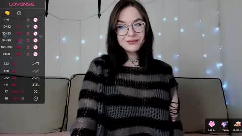 Snapshot of juicy_burrito chatting on 02-15-26, 07:38 Bella online show from 02-15-26, 07:38