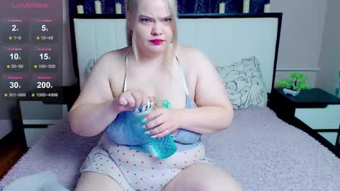 Snapshot of juicy_diana chatting on 03-09-25, 04:16 Diana For friends simple Di online show from 03-09-25, 04:16