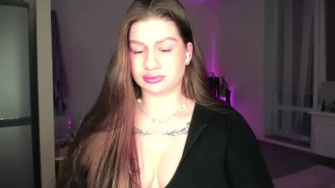 Elena online show from 04-22-26, 08:10