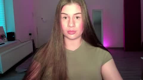 Elena online show from 05-21-26, 06:15