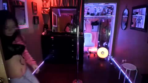 Snapshot of juicyjayxxx69 chatting on 01-31-25, 04:03 juicyjayxxx69 online show from 01-31-25, 04:03