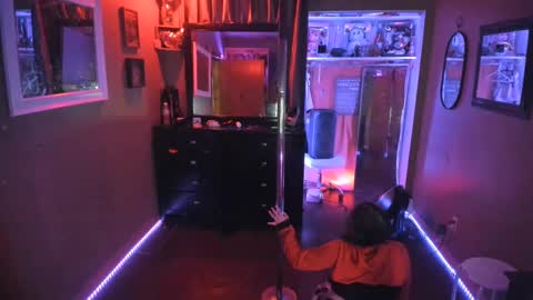 Snapshot of juicyjayxxx69 chatting on 02-09-25, 03:53 juicyjayxxx69 online show from 02-09-25, 03:53