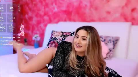 juicyolivia_ online show from 03-23-26, 09:57