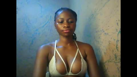 juicypiexx online show from 11-28-25, 03:09