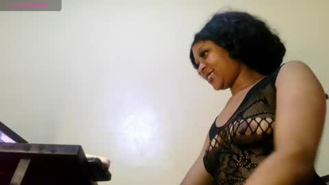 Juicy Bumbum online show from 06-18-26, 01:39