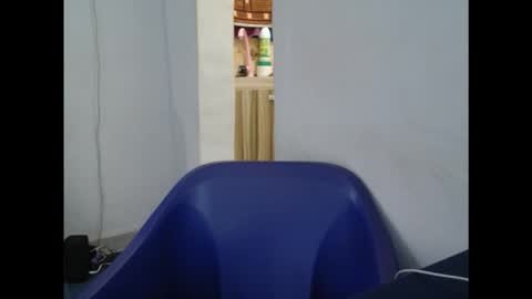 juicyxpink online show from 09-18-25, 07:10