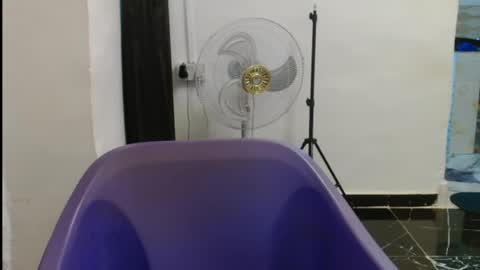 juicyxpink online show from 05-24-26, 06:29