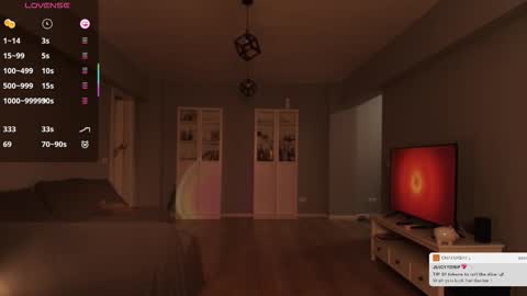 Snapshot of juicyydrip chatting on 02-26-26, 06:29 Juicy online show from 02-26-26, 06:29