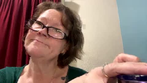 JuJuKitty online show from 09-27-25, 05:01