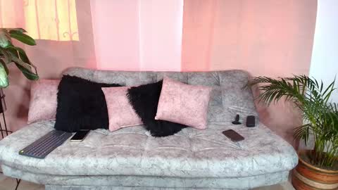 Jules and Gia online show from 12-13-25, 09:31