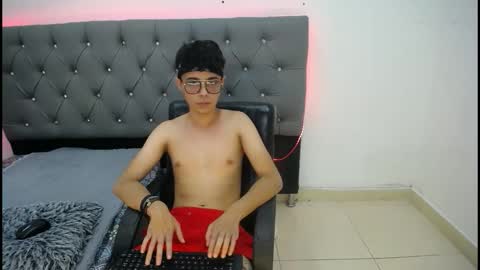 Snapshot of jules_silver02 chatting on 12-03-25, 09:57 Jules online show from 12-03-25, 09:57