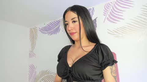 Snapshot of julescornett chatting on 12-21-24, 07:27 Julees online show from 12-21-24, 07:27