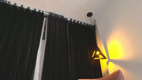 Snapshot of julescornett chatting on 02-19-25, 11:36 Julees online show from 02-19-25, 11:36