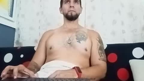 Snapshot of juleslake2 chatting on 11-19-25, 03:45 juleslake2 online show from 11-19-25, 03:45