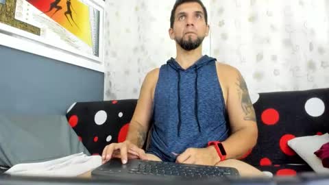 juleslake2 online show from 11-22-25, 07:13