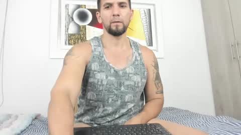 Snapshot of juleslatin122 chatting on 12-10-24, 01:32 Jules online show from 12-10-24, 01:32