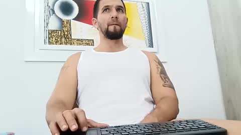 Snapshot of juleslatin122 chatting on 12-15-24, 07:31 Jules online show from 12-15-24, 07:31