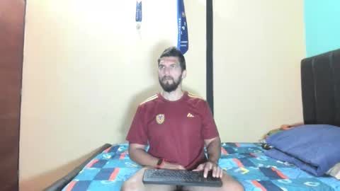 Snapshot of juleslatin122 chatting on 03-02-25, 02:21 Jules online show from 03-02-25, 02:21