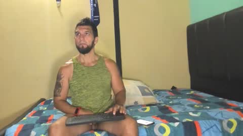 Snapshot of juleslatin122 chatting on 03-04-25, 10:46 Jules online show from 03-04-25, 10:46