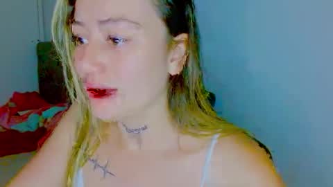  Juliana Torres  online show from 10-21-25, 12:11